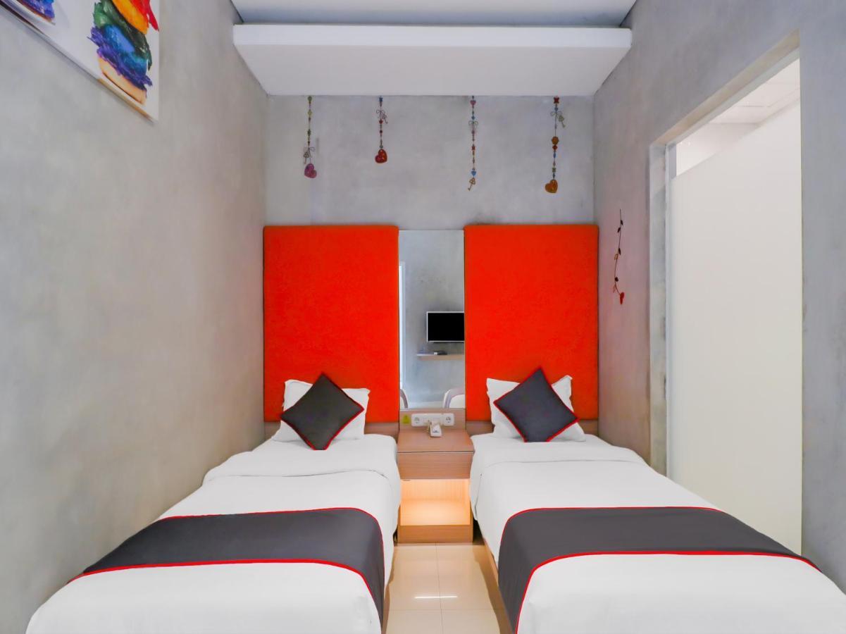 Hotel Super Oyo Collection O 31 The Batik Bed And Coffee Bandung Exterior foto