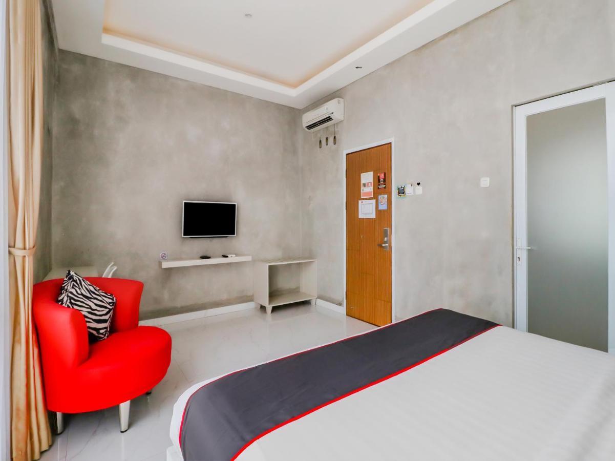 Hotel Super Oyo Collection O 31 The Batik Bed And Coffee Bandung Exterior foto