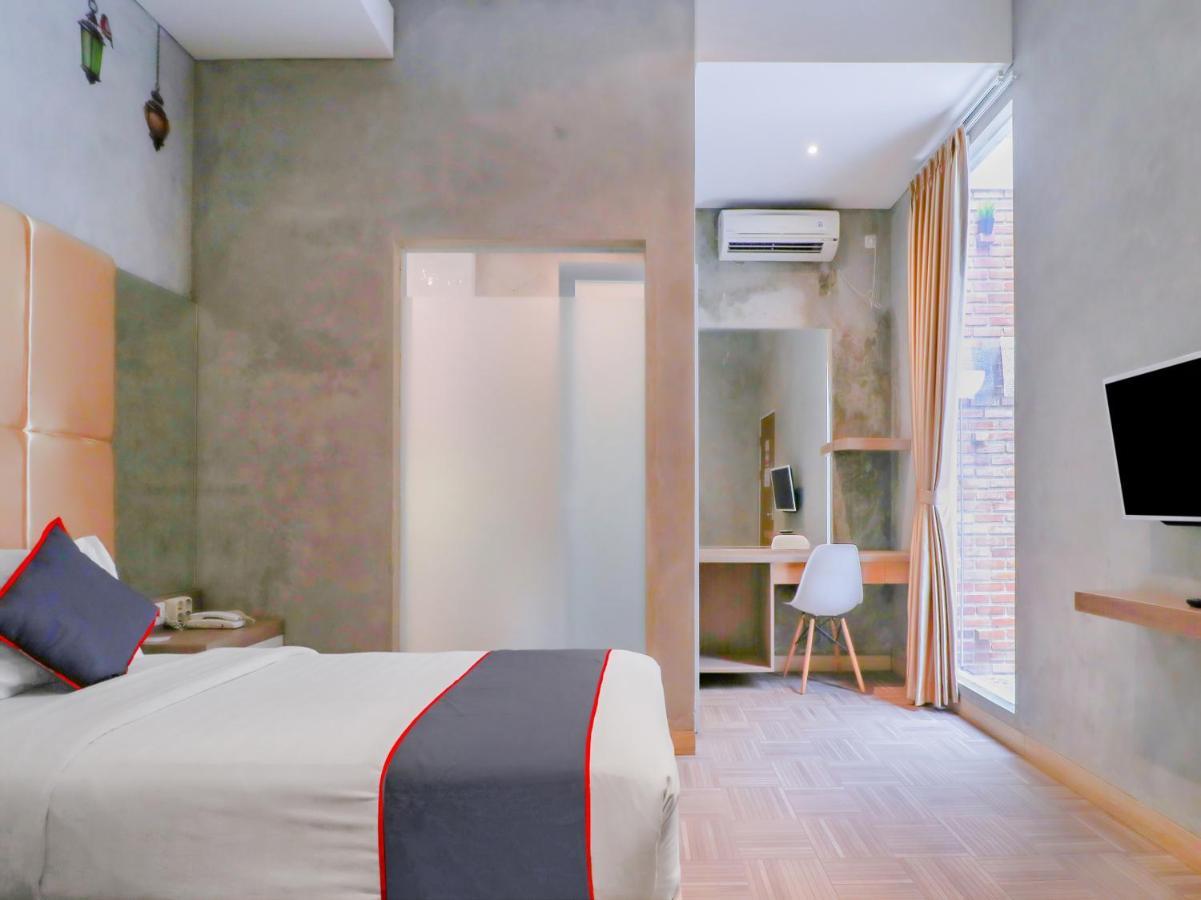 Hotel Super Oyo Collection O 31 The Batik Bed And Coffee Bandung Exterior foto